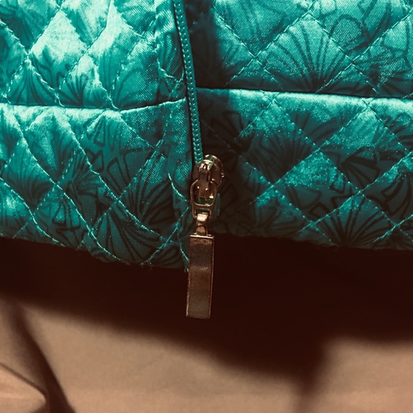 Stunning green color jacket! - Picture 4 of 8